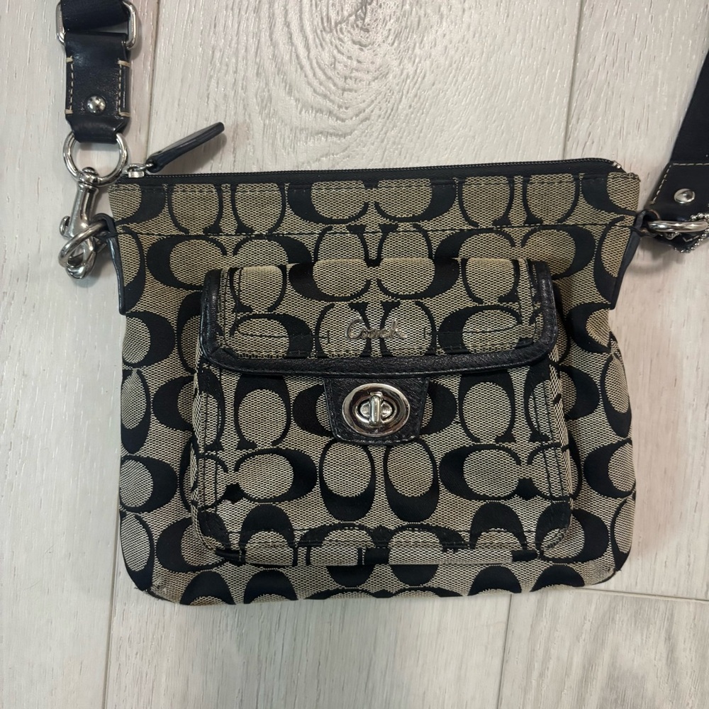 Y2K Early 2000s Black Canvas Couch Crossbody Purse